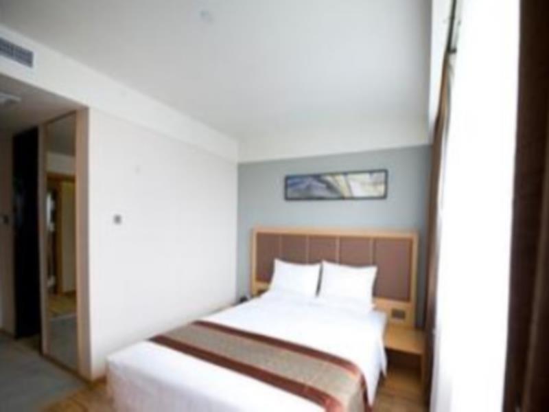 Starway Hotel Nantong Sports Convention Center Buitenkant foto